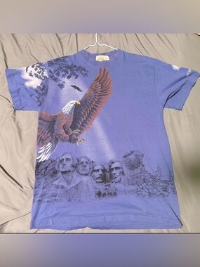 Graphic Eagle & Mount Rushmore Tee - Purple
